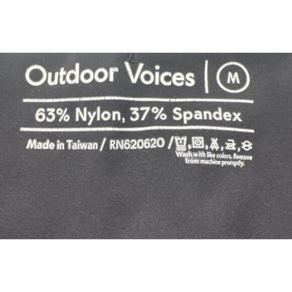 Outdoor Voices Biker Shorts Women’s Size Medium Black Gym Workout Pockets - Picture 4 of 4